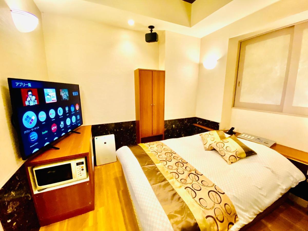 Hotel Crystal 大人専用 Токио Экстерьер фото