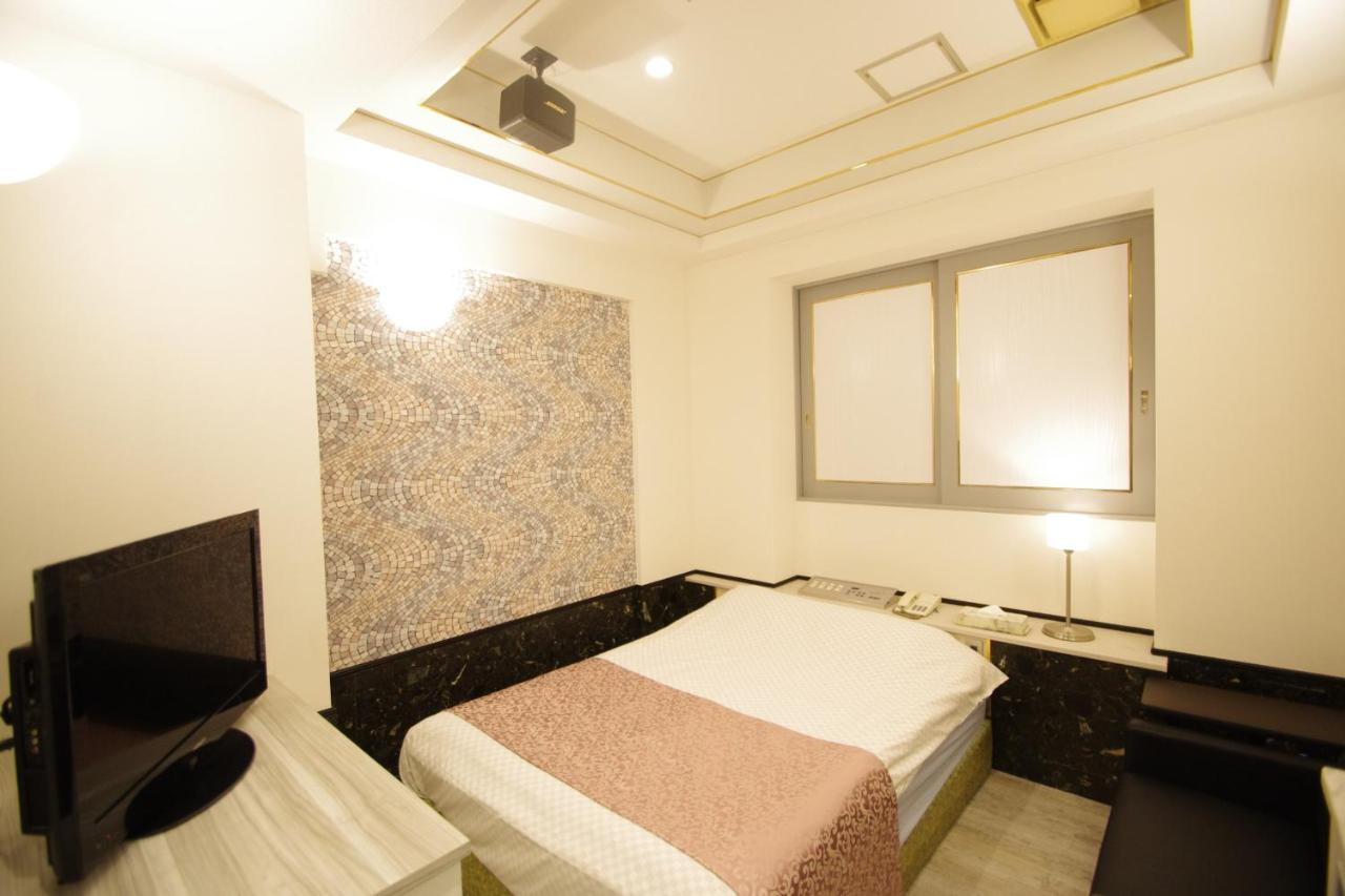 Hotel Crystal 大人専用 Токио Экстерьер фото