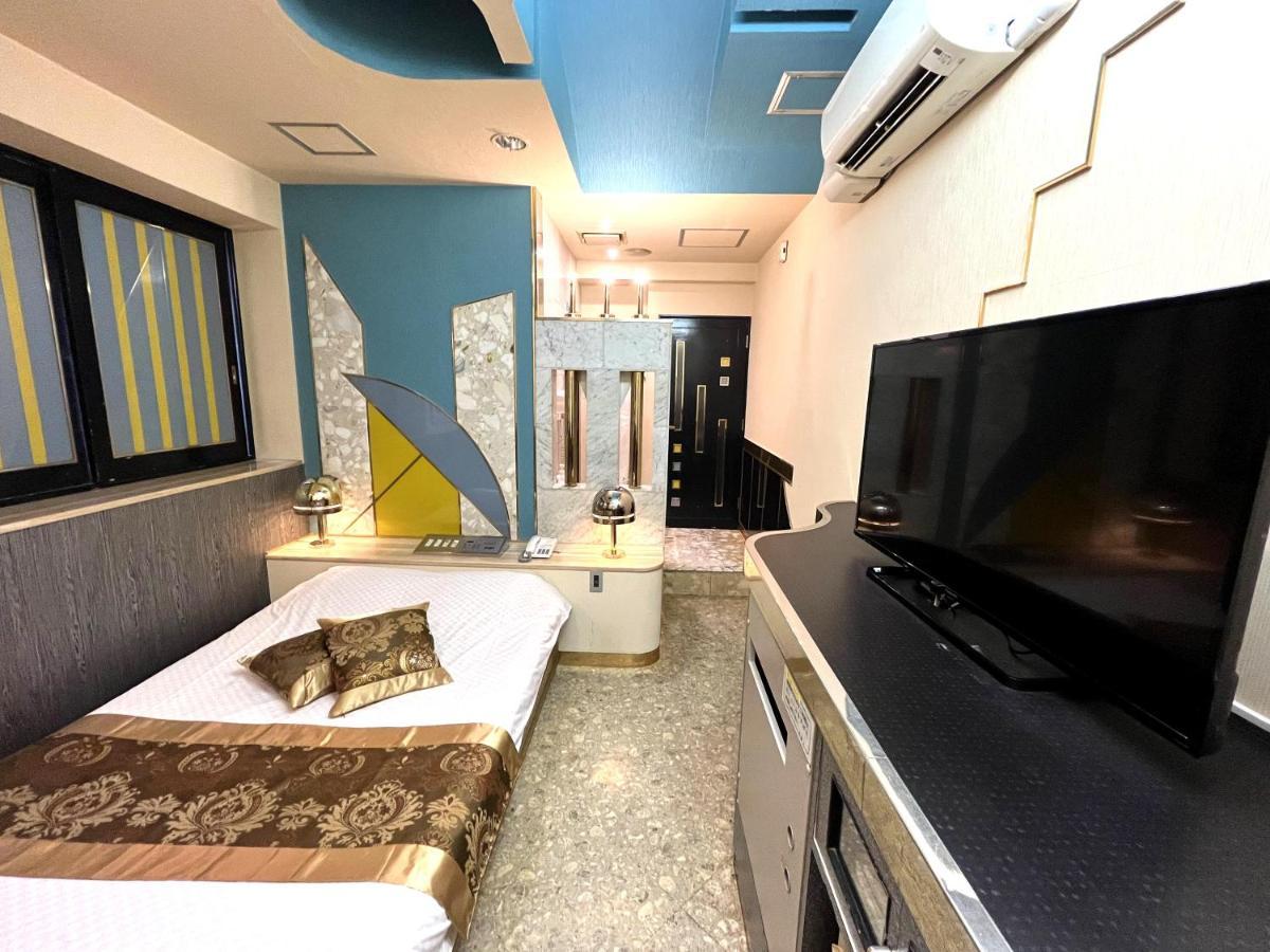 Hotel Crystal 大人専用 Токио Экстерьер фото