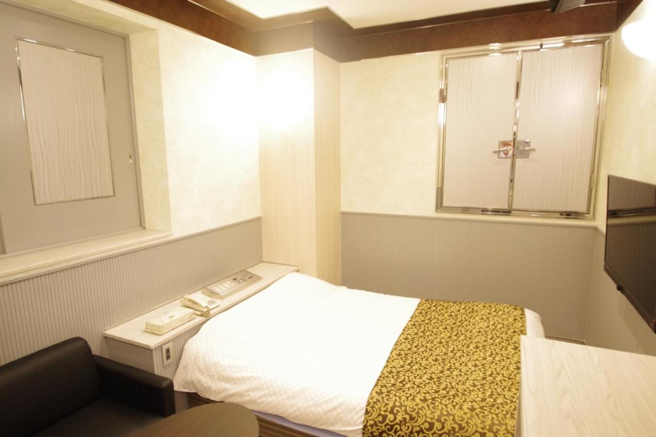 Hotel Crystal 大人専用 Токио Экстерьер фото