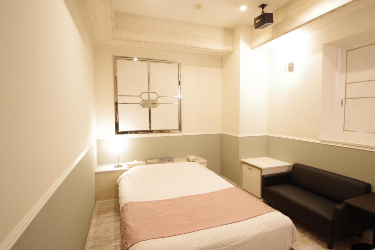 Hotel Crystal 大人専用 Токио Экстерьер фото