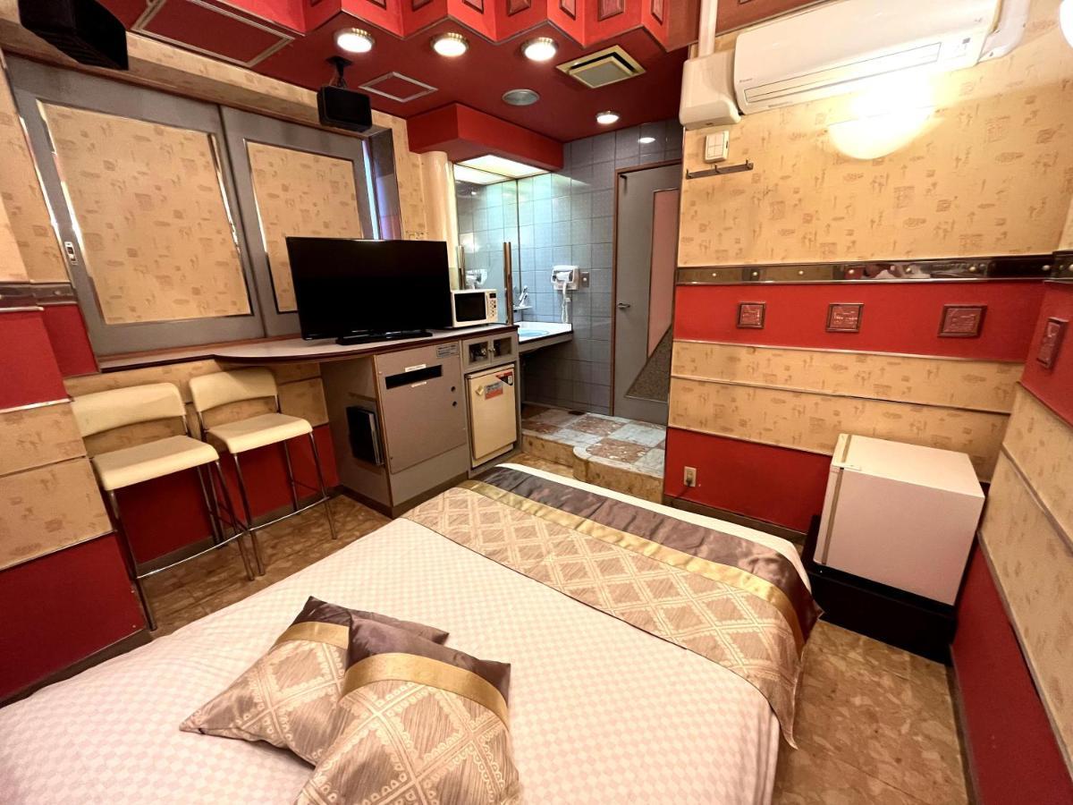 Hotel Crystal 大人専用 Токио Экстерьер фото