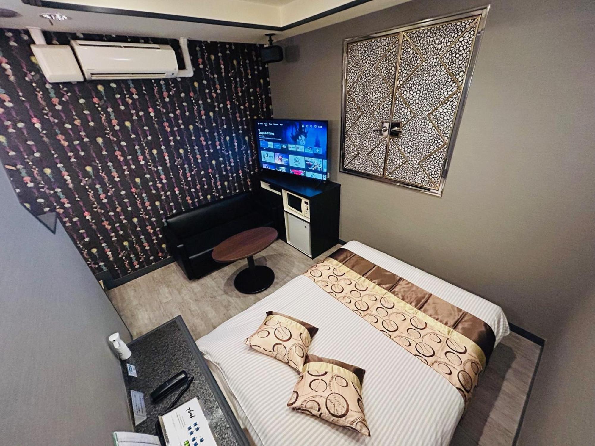 Hotel Crystal 大人専用 Токио Экстерьер фото